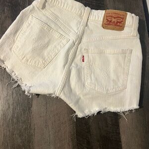 Levi's Women's Cream Jean Shorts